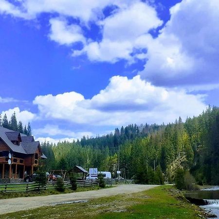 Hotel Маєток Горгани Synevyrsʼka Polyana Esterno foto